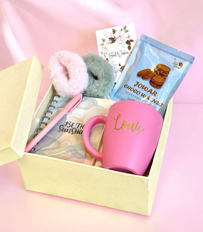 Diary & Delight Hamper