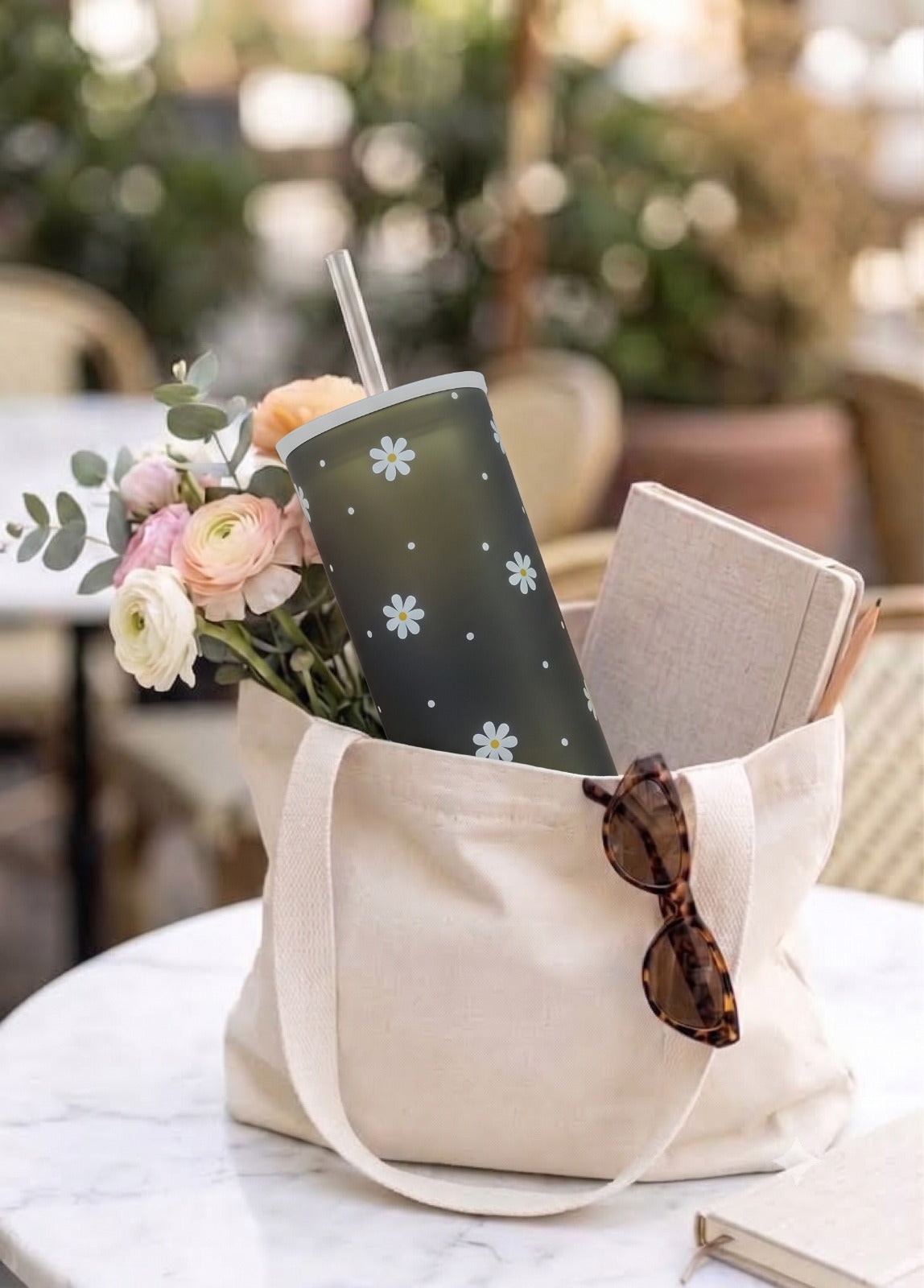 Unbreakable Black Daisy Sipper