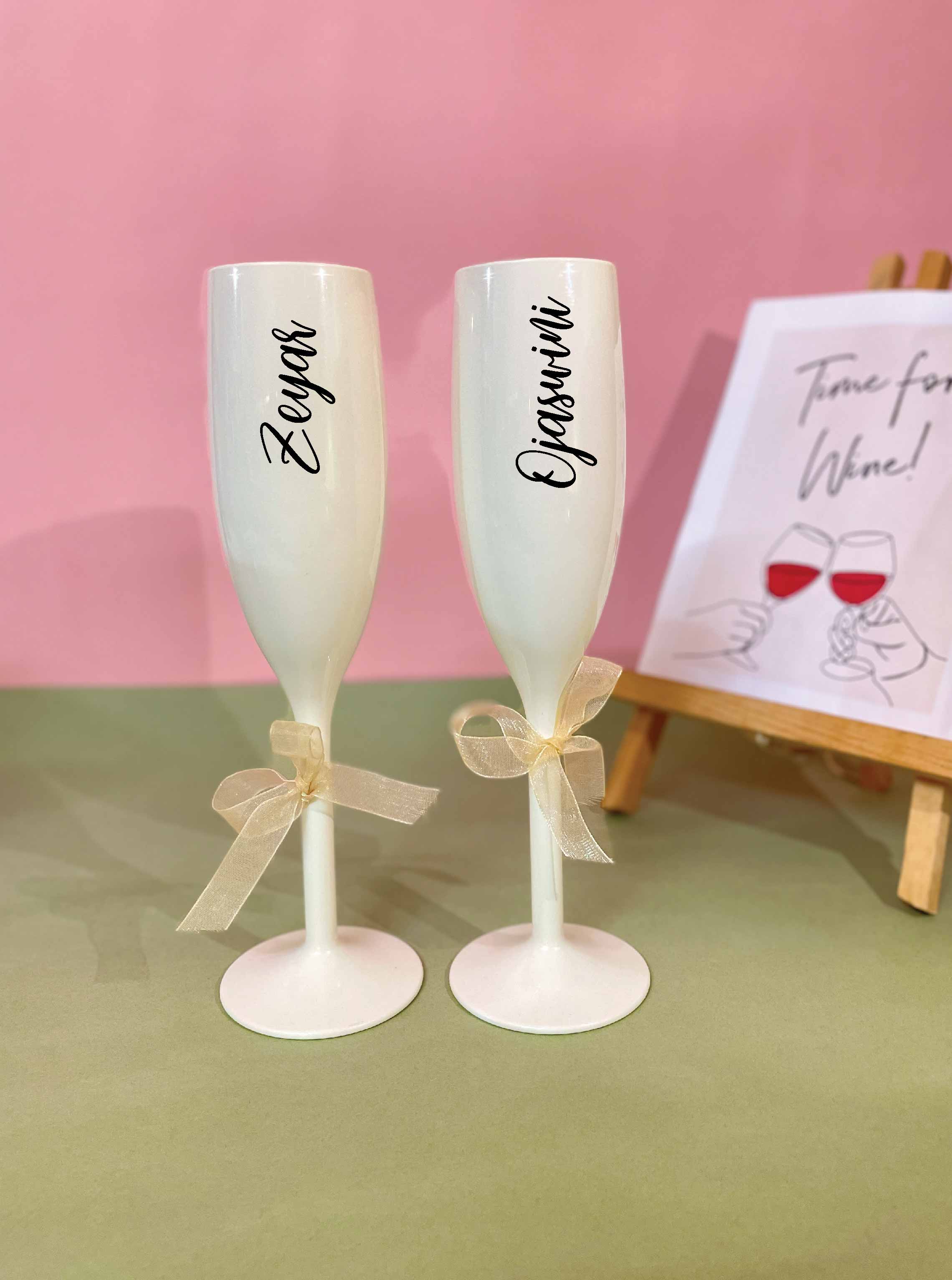 Unbreakable Champagne Flutes with Customisable Name - Set of 2 Ivory white