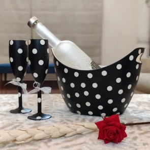 Non breakable black and white champagne glass gift set (Set of 2 - 170 ml each) with chilling bucket
