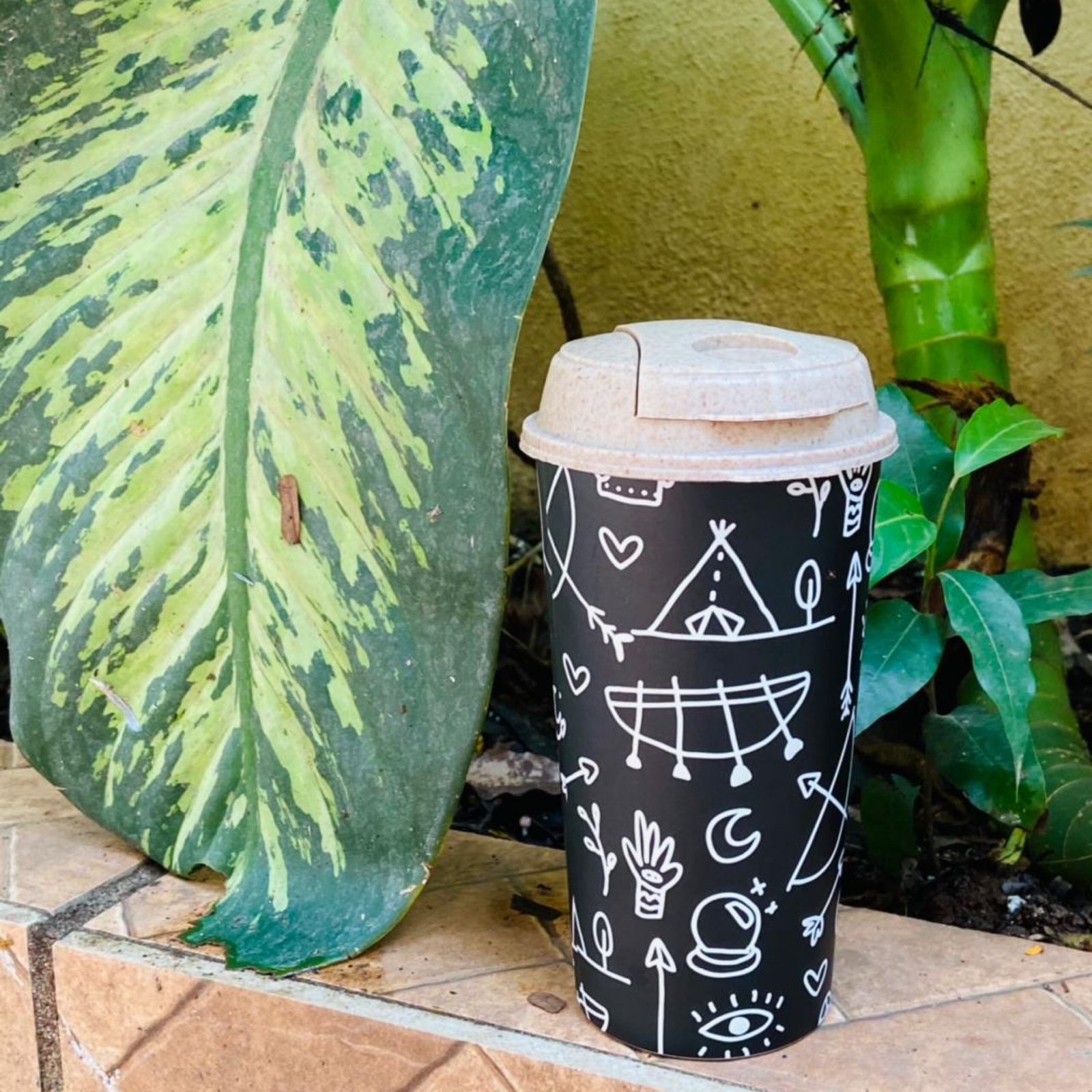 Designer Cup by Chirpy Cups with coffee & sipper lids - Doodle Art