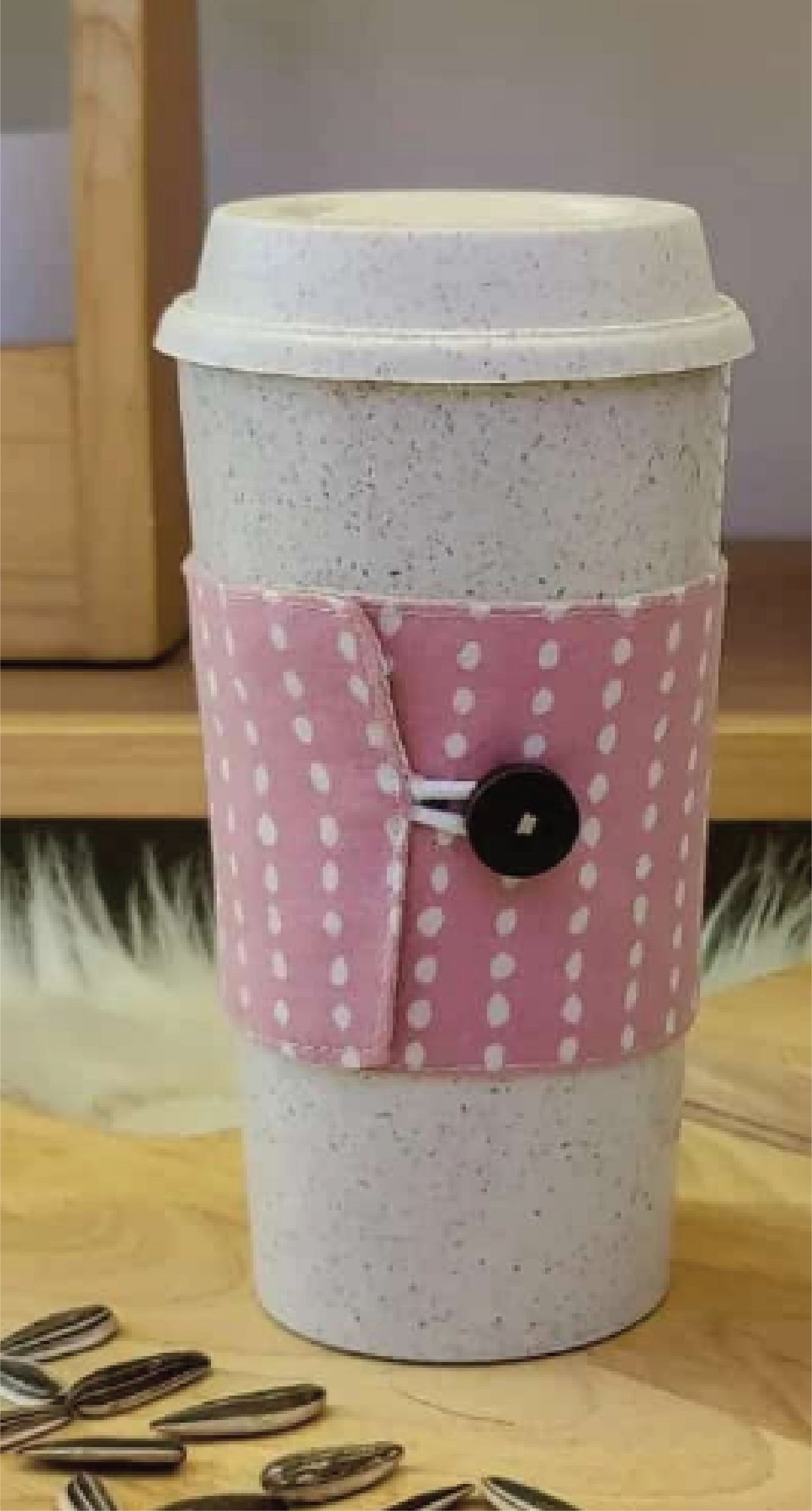 Eco-friendly Cup & Cup sleeve by Chirpy Cups with coffee lid