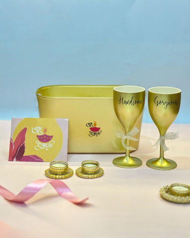 GOLDEN GLOW GIFTBASKET