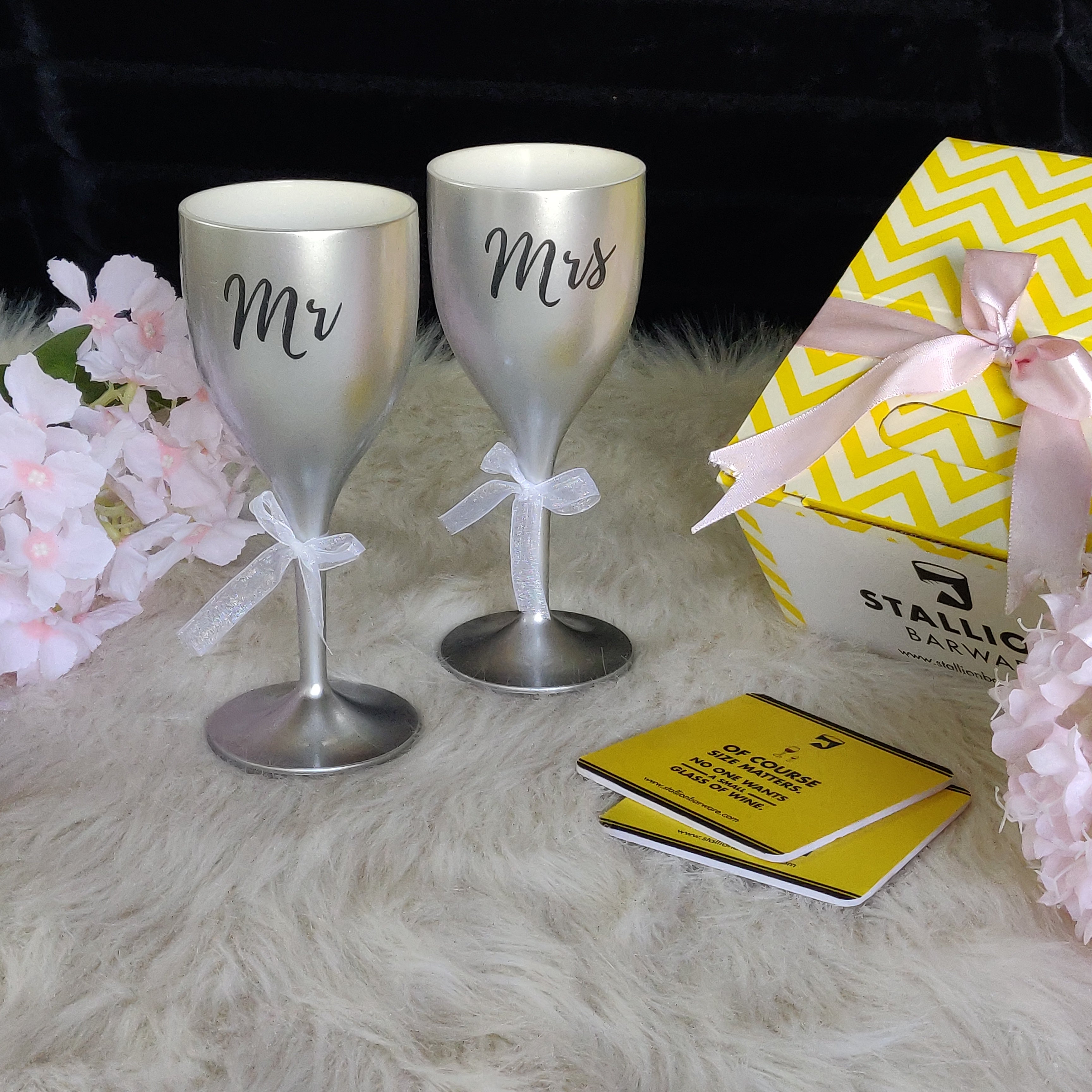 Non Breakable Couple Wine Glass Gift Set - Mr. & Mrs Wine Glasses - Set of 2 - Silver
