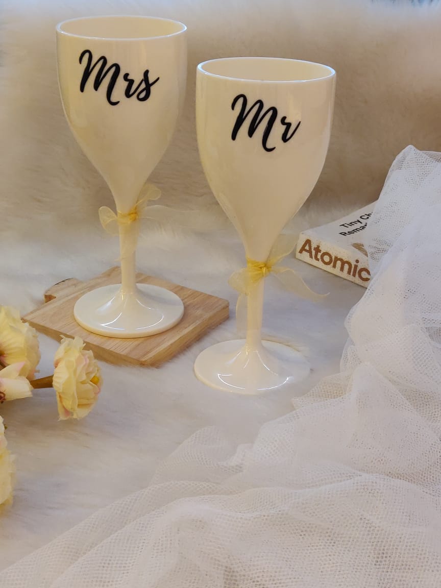 Non Breakable Couple Wine Glass Gift Set - Mr. & Mrs Wine Glasses - Set of 2 - White